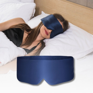 Nainen Deep Sleep Unimaski ja Paljastetun Maskin Kanssa